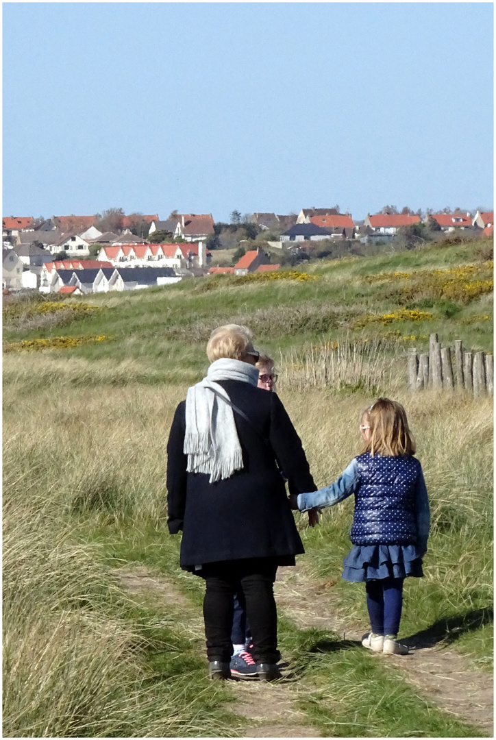 Avec Mamie sur le chemin des douaniers