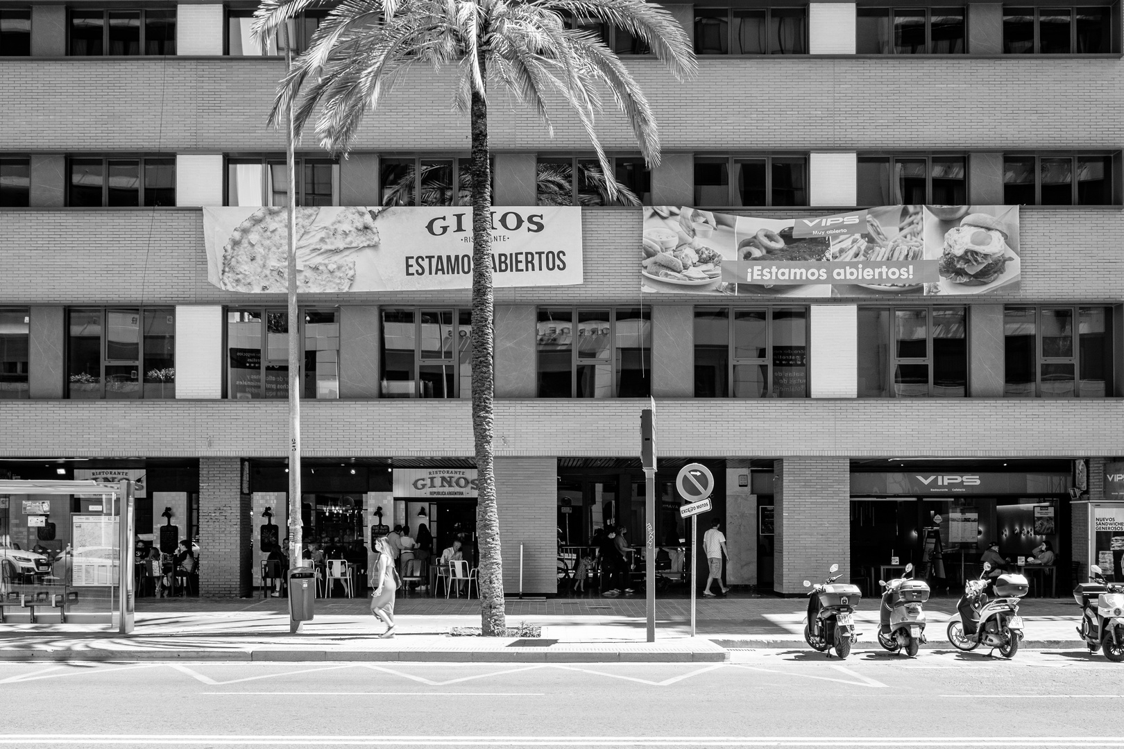 Avenida de la República Argentina II