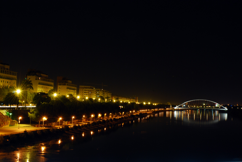 Avenida Torneo y puente la Barqueta, Sevilla.