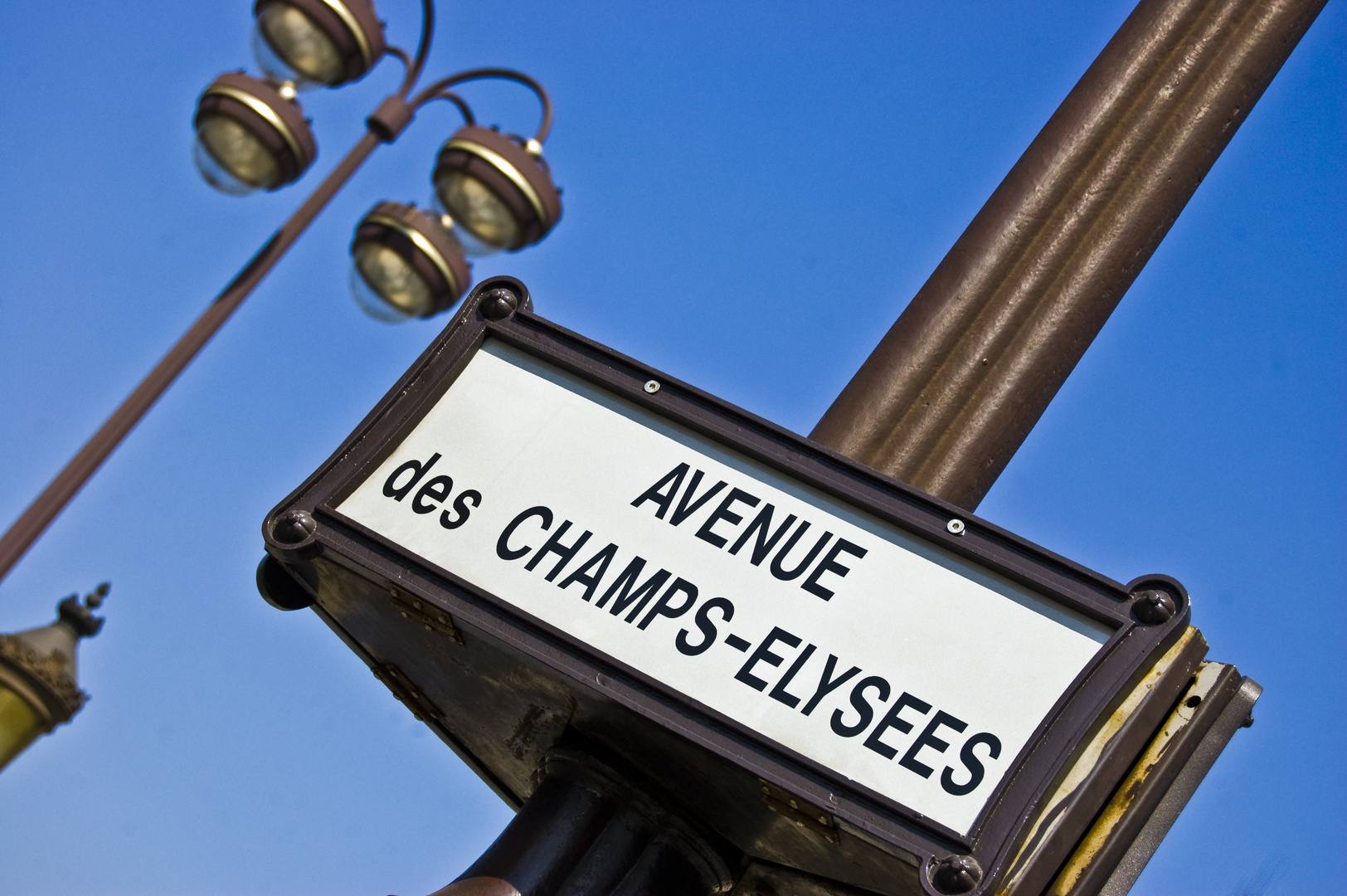 Avenue des Champs-Elysees