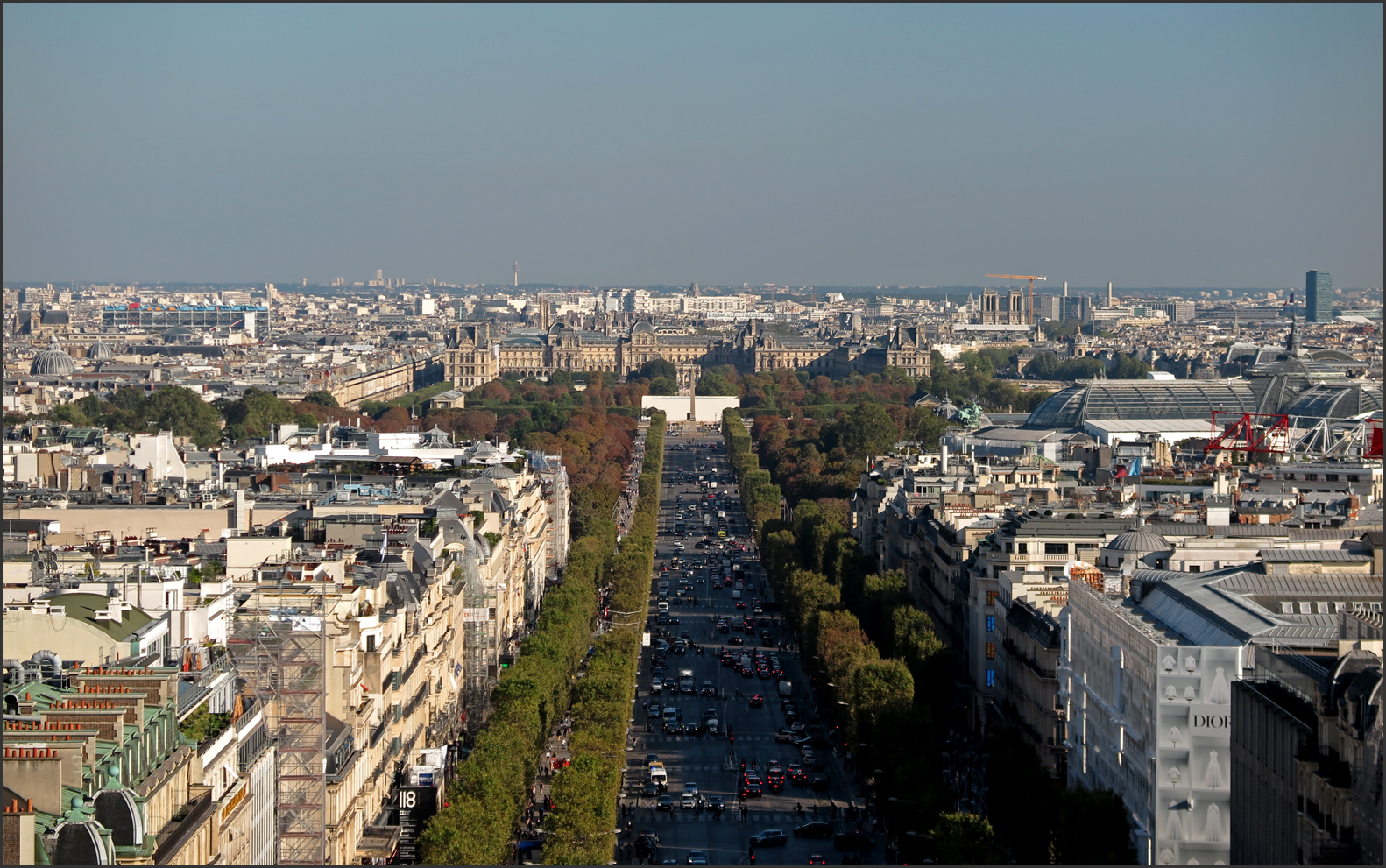 Avenue des Champs Élysées - Paris