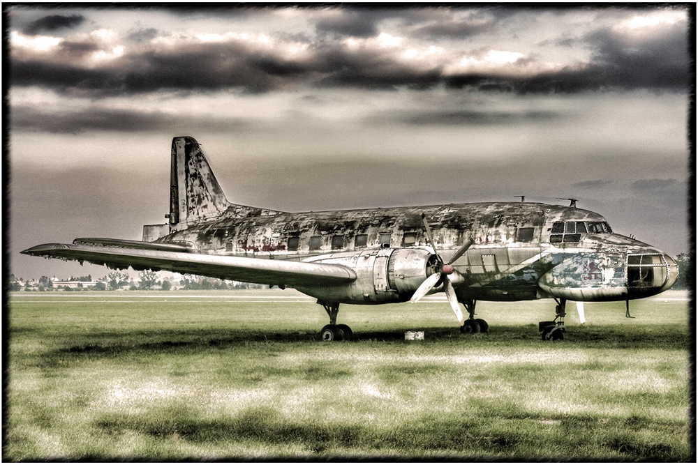 Avia 14FG (HDR)