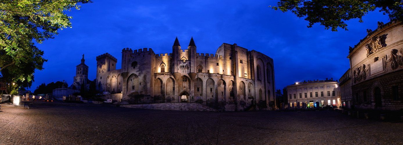 Avignon Papstpalast Pano