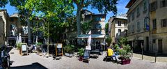 Avignon  Place Cloître Saint-Pierre Pano