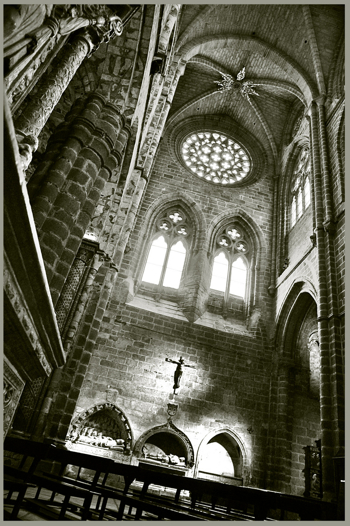 Avila: la Cattedrale - interno