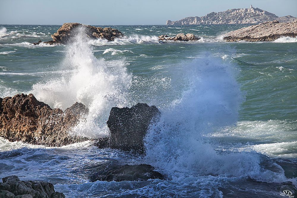 Avis de fort coup de vent en Méditerranée