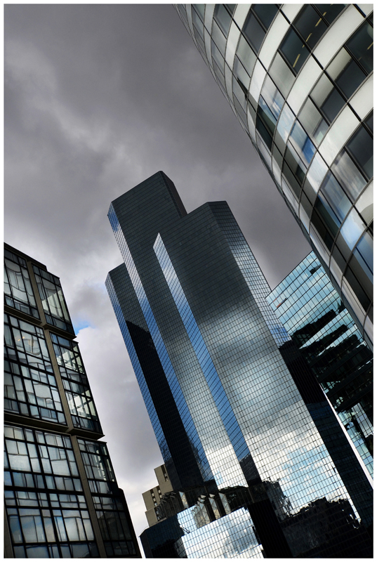 Avis d'orage sur La Défense.