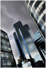 Avis d'orage sur La Défense.