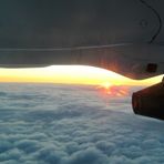 Avro RJ85 beim Sonnenaufgang...