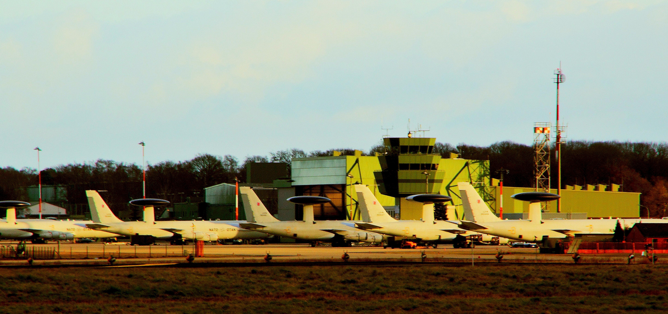 AWACS IN TEVEREN