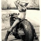 AWESOME LADY ON BIG THUNDERBIKE © by JPS-Pictures