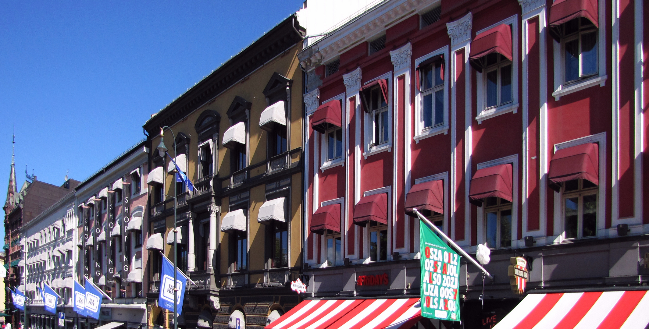 Awnings - Karl Johans Gate northeast side - Oslo - Foto Wolfgang Pehlemann