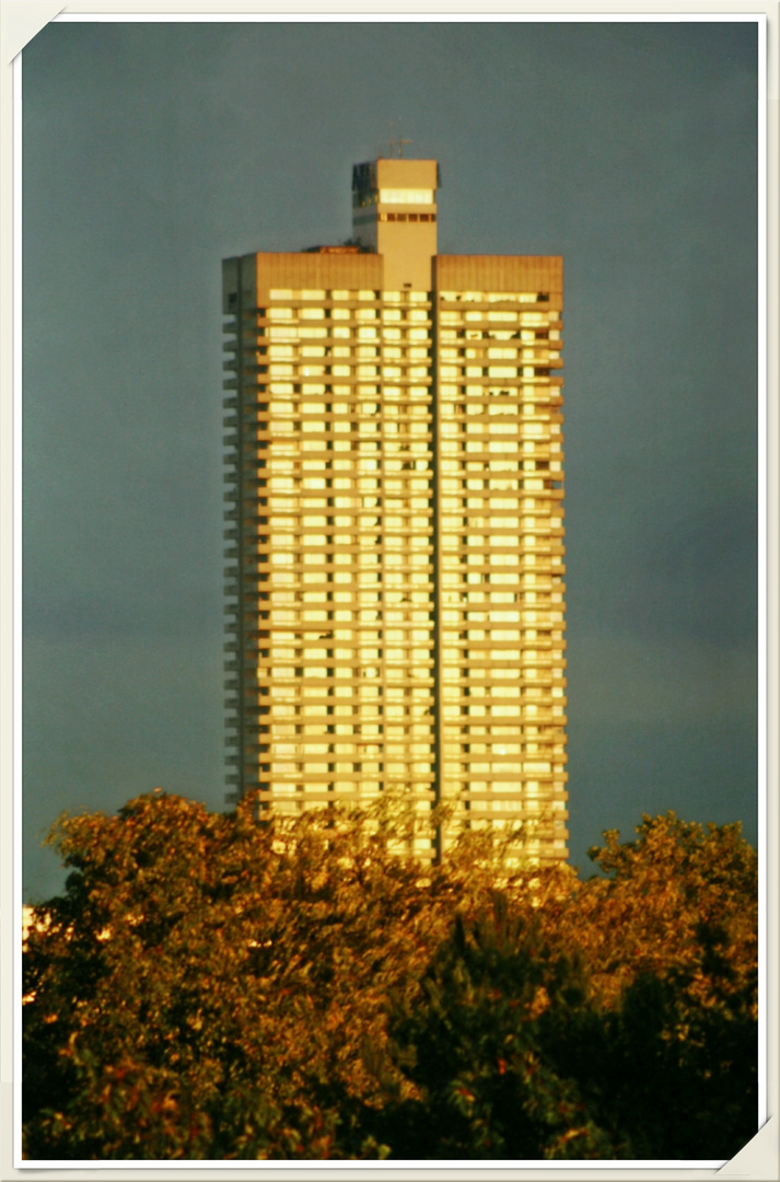 Axa Haus Koln Foto Bild Architektur Motive Bilder Auf