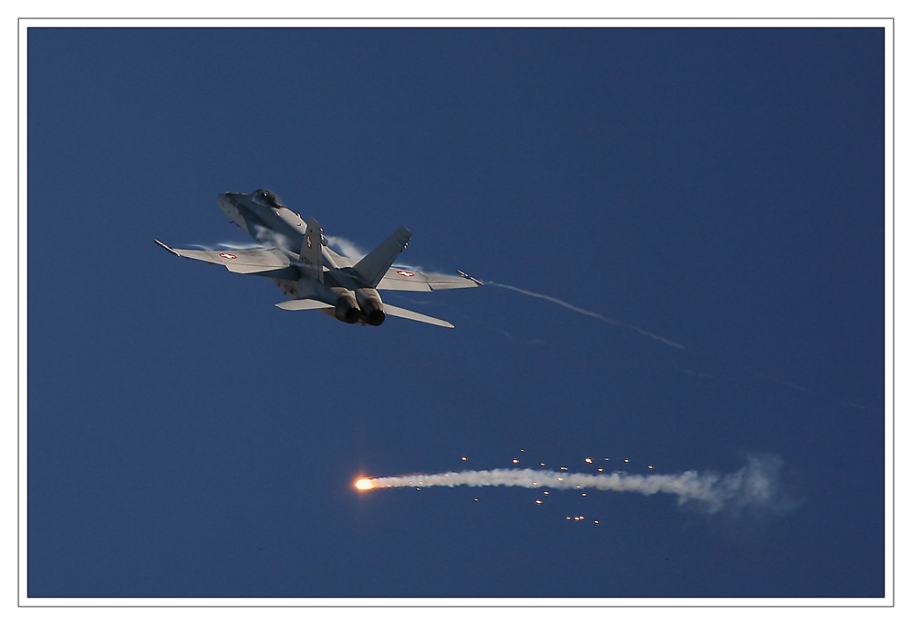 Axalp 2007: F-18 Performance IV