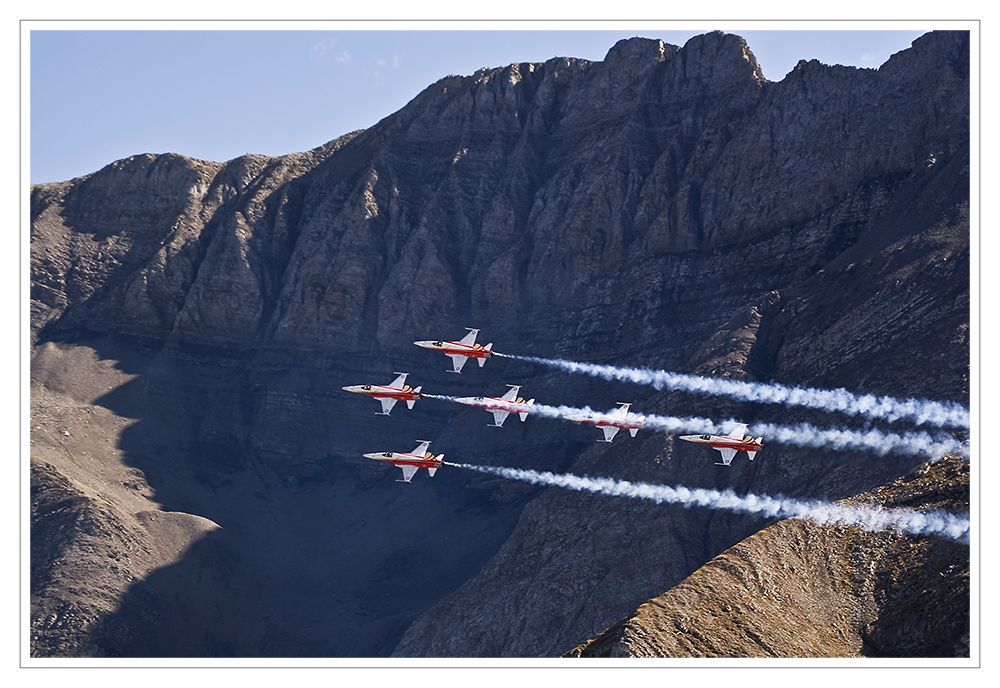 Axalp 2009: Patrouille Suisse V