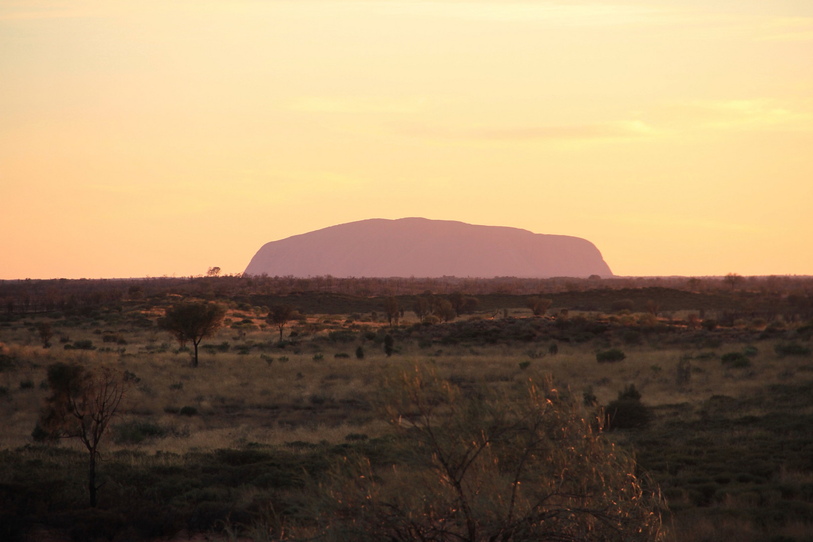 Ayers Rock im Sonnenaufgang