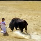 ayudado por abajo