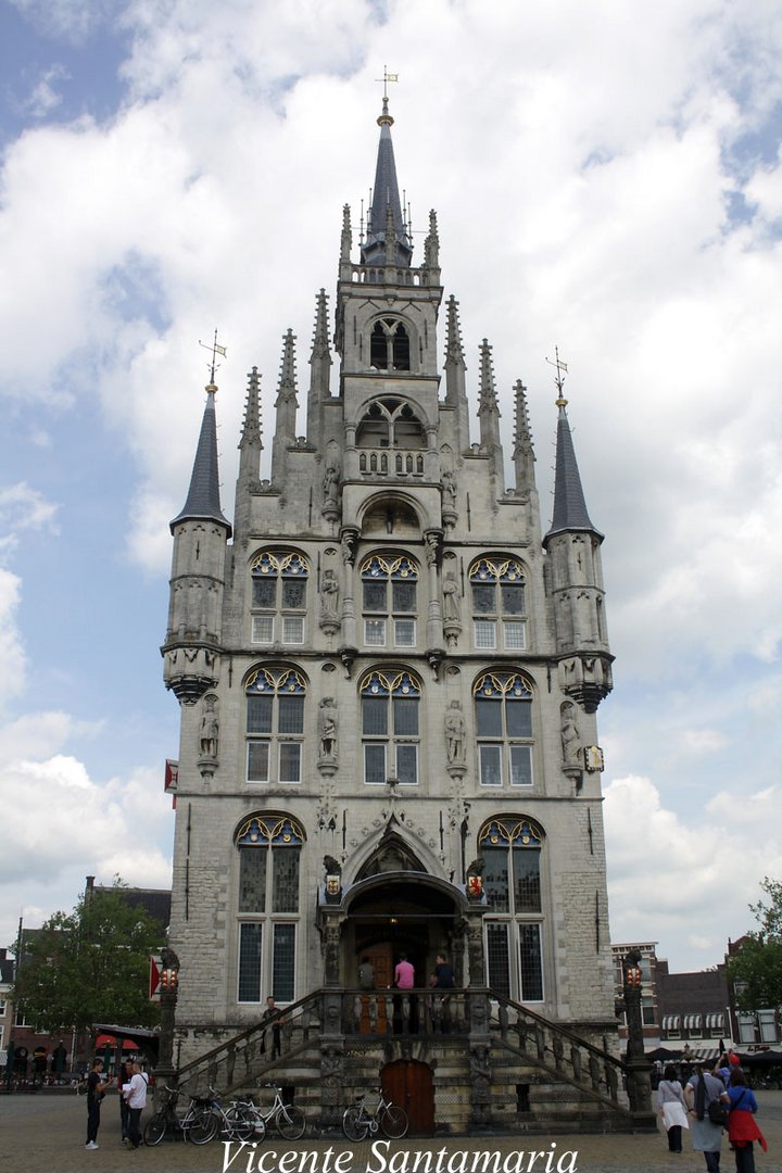 AYUNTAMIENTO DE GOUDA