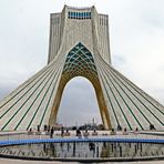 AZADI-TOWER - WAHRZEICHEN VON TEHERAN