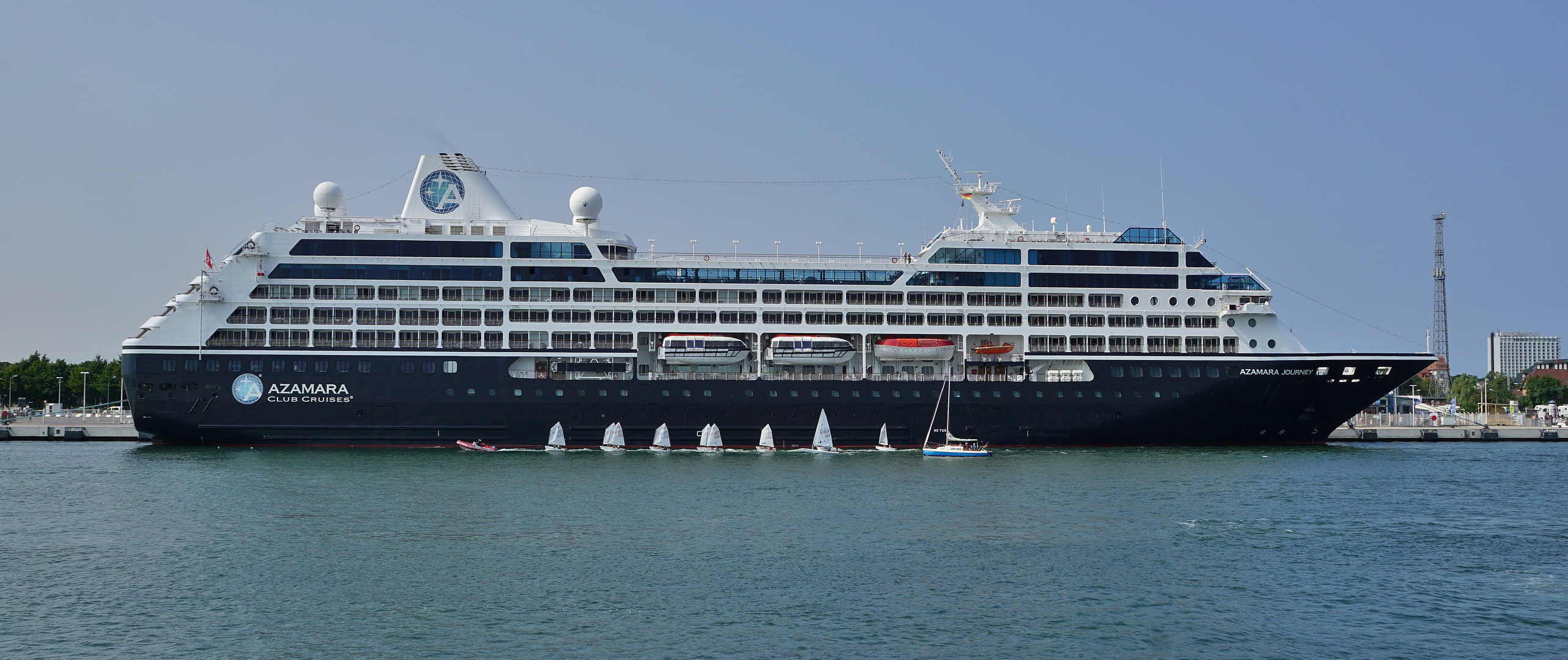 Azamara Journey und die Segelschule