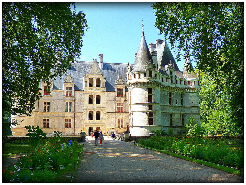 AZAY-LE-RIDEAU