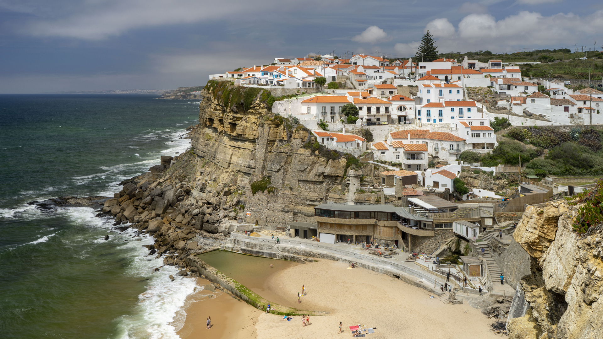 Azenhas do Mar, das Dorf auf den Klippen