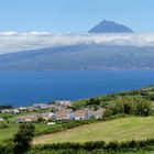 Azoren - Blick von Faial auf die Insel Pico ...