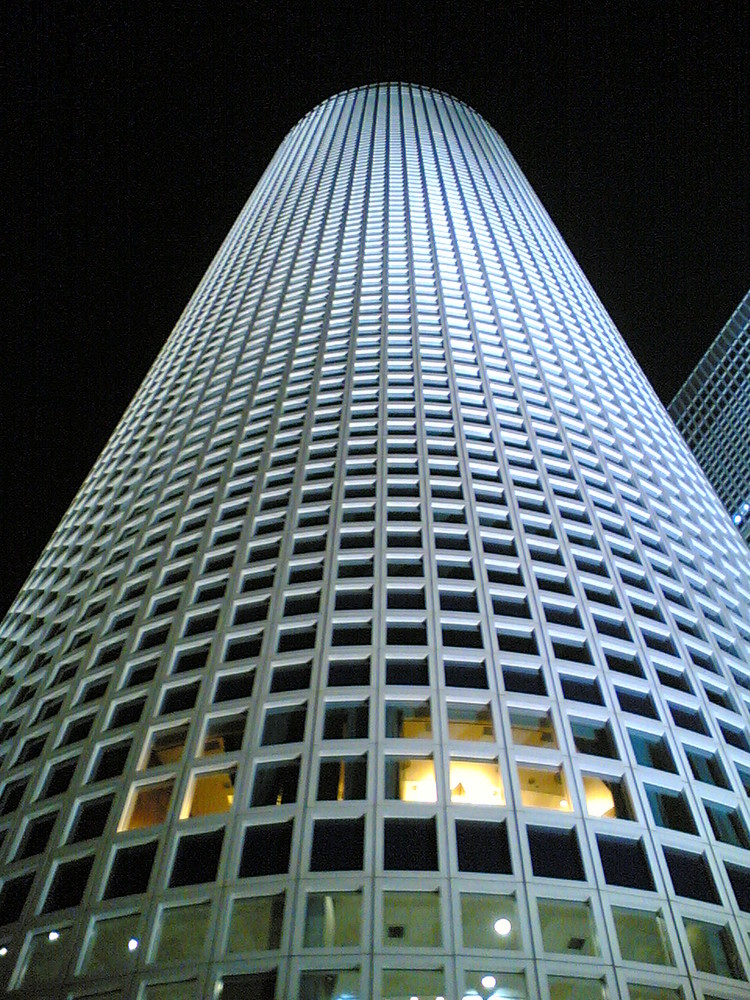 Azrieli Center Skyscraper [Pic1] Tel-Aviv,Israel