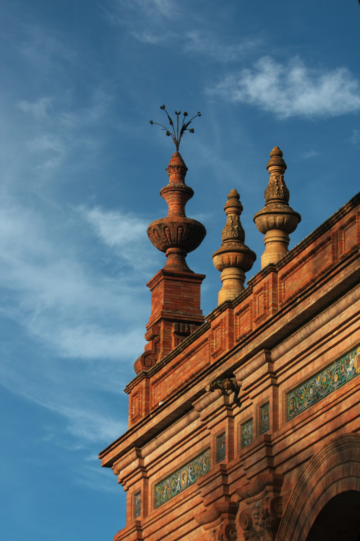 Azucenas de la Torre Sur, Plaza de España