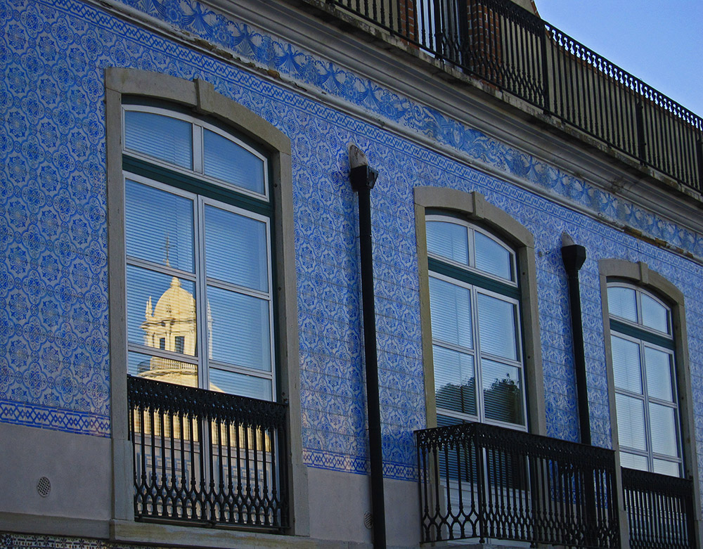 Azulejos als Rahmen für die Igreja de Santa Engrácia Panteão Nacional