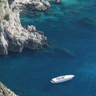 Azurblaue Bucht von Capri