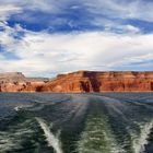 Azurblauer Himmel über den Lake Powell