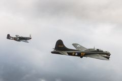 B-17 und Little Friend