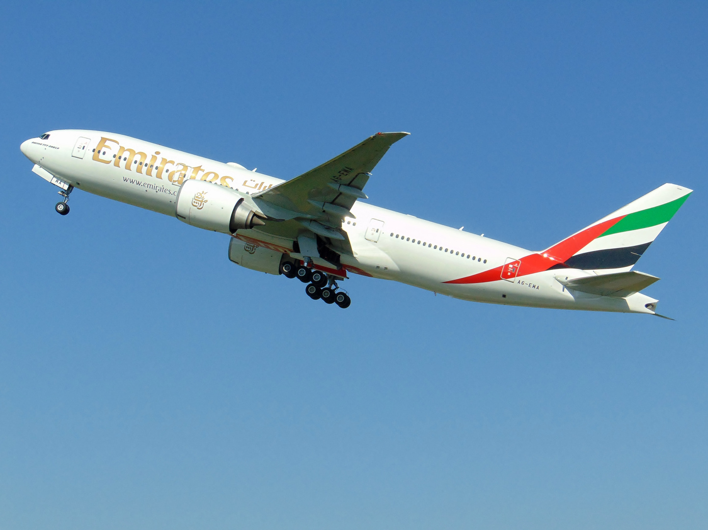 B 777-200 A6-EWA, Emirates