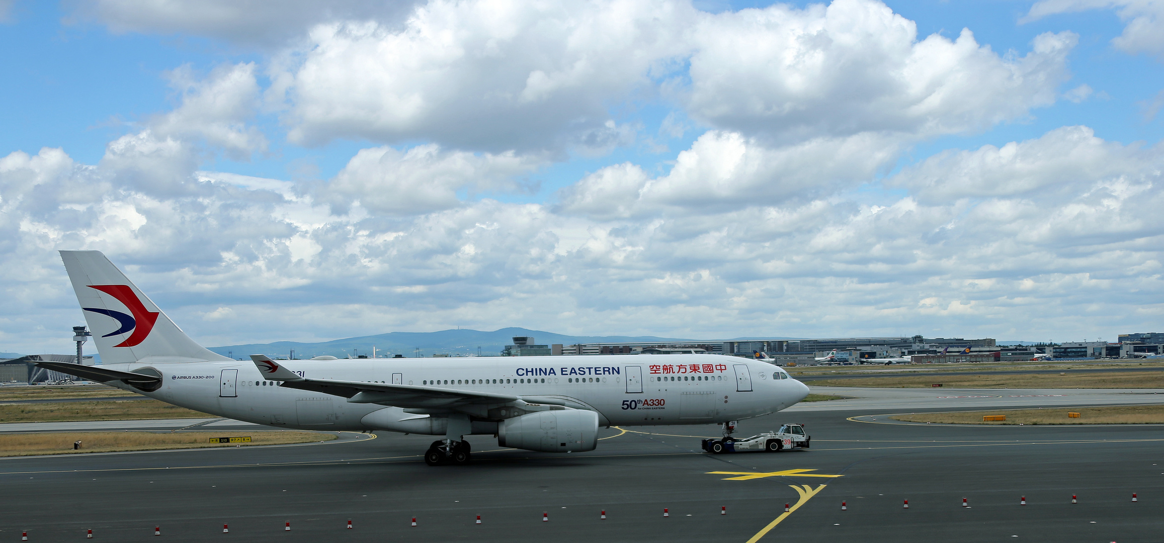 B-8321 China Eastern