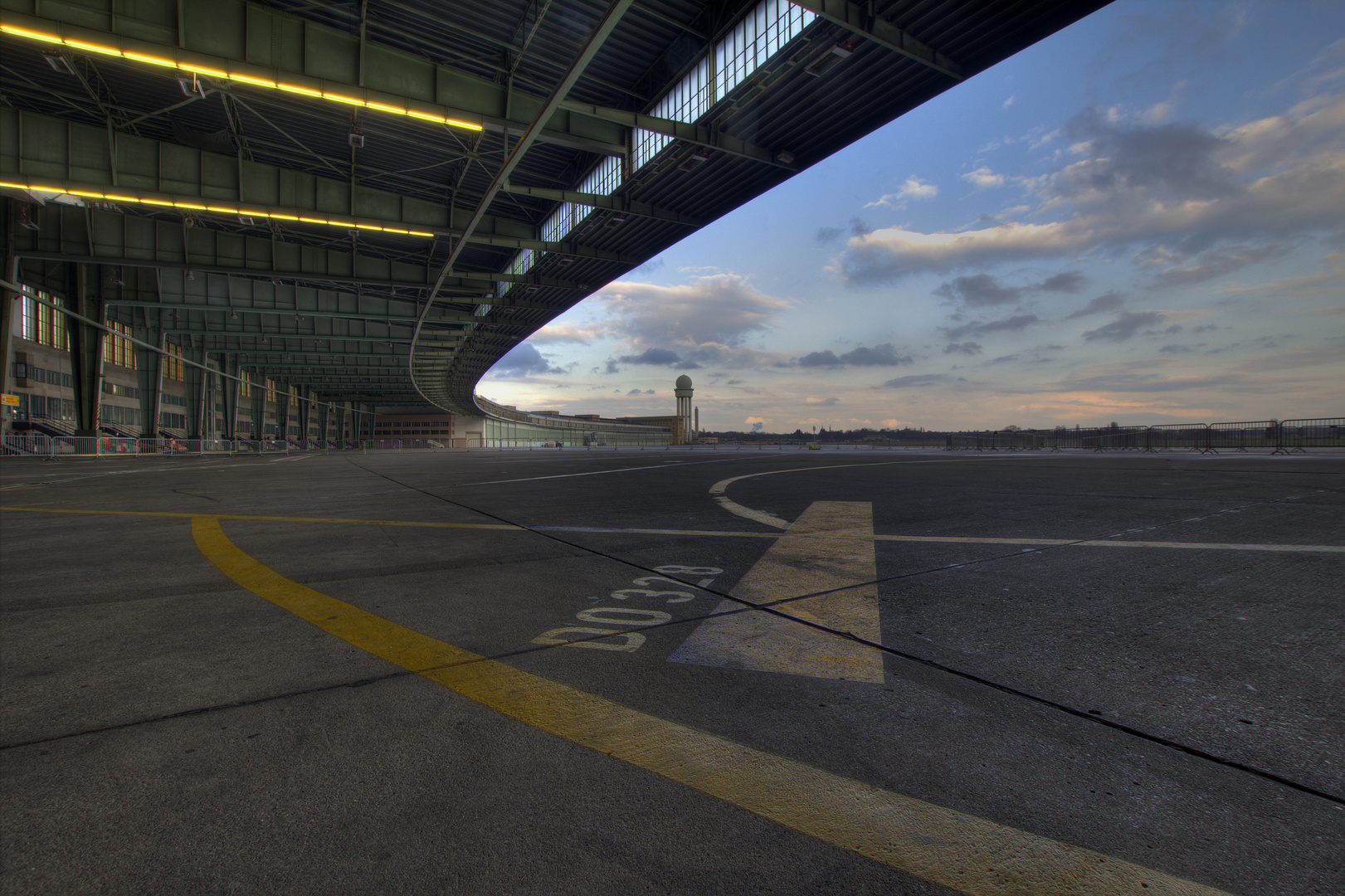 B - Flughafen Tempelhof II