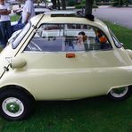 B M W Isetta (Aufnahme von der Seite) / 5. Westfälischer Oldtimertag Kirchhellen