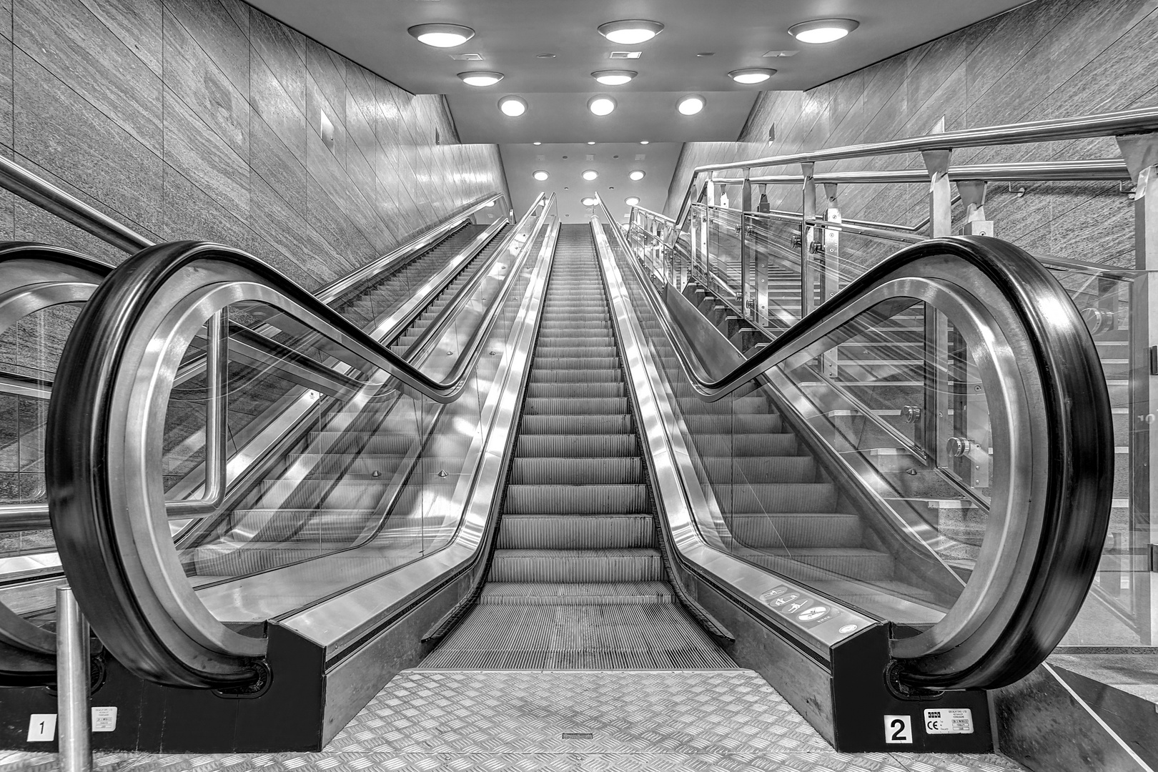 B - U-Bahnhof Brandenburger Tor