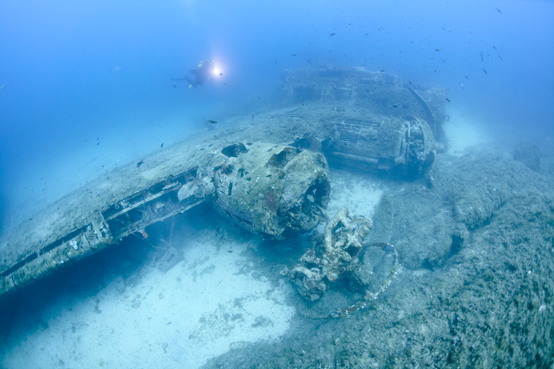 B17 Bomber mit Taucher