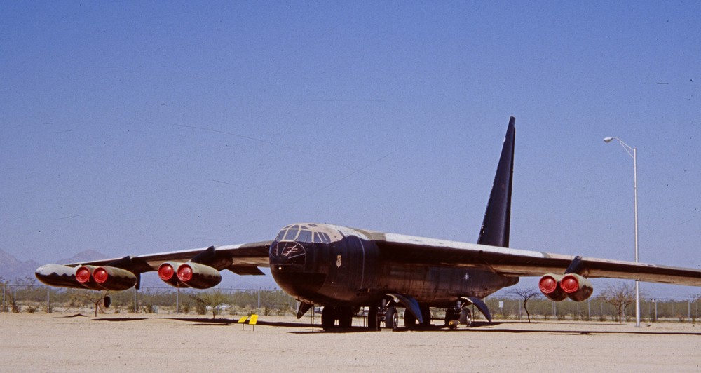 B52