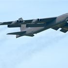 B52H im Anflug zur ILA 2010