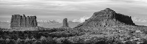 Land of Standing Rocks, The Maze, Canyonlands NP, Utah, USA von Guenther Tomek 
