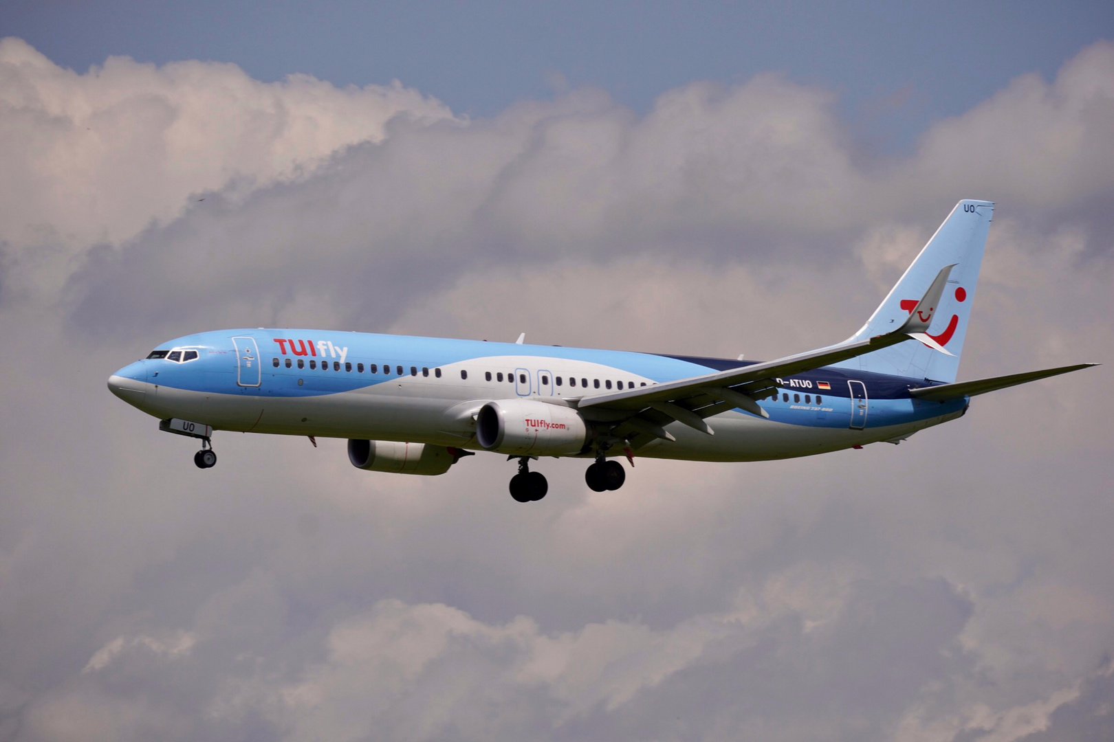 B737-800 der TuiFly…