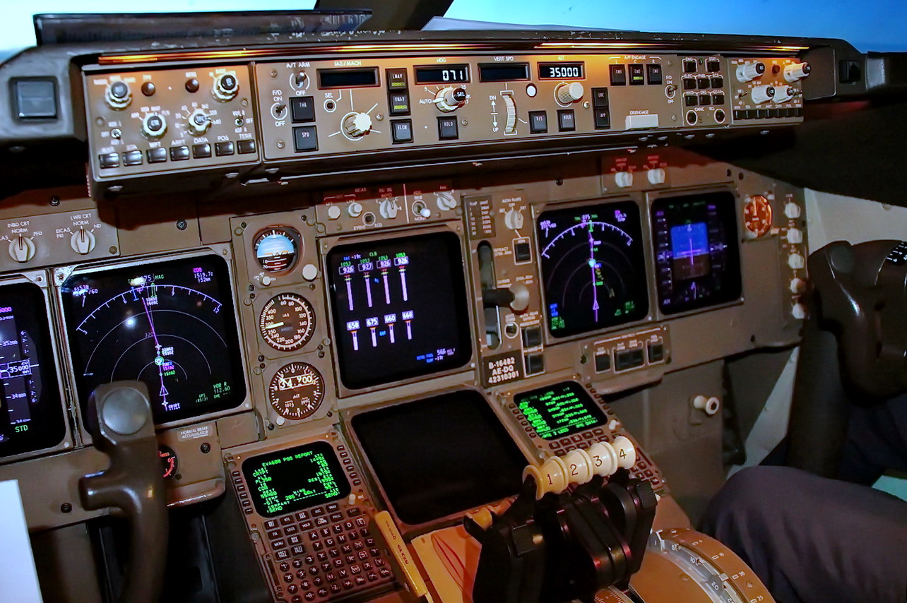 B747-400 crossing the Pacific