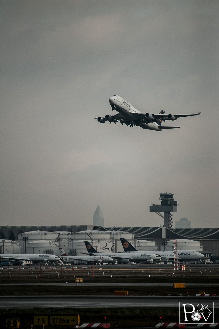 B747-f8takeoff in FRA airport