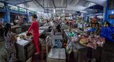 Mercado en Hue (Vietnam ). Panorámica  de Antonio Pascual (aoplpo)