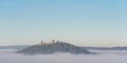 Die Hohenburg im Nebelmeer von Jörg Zank