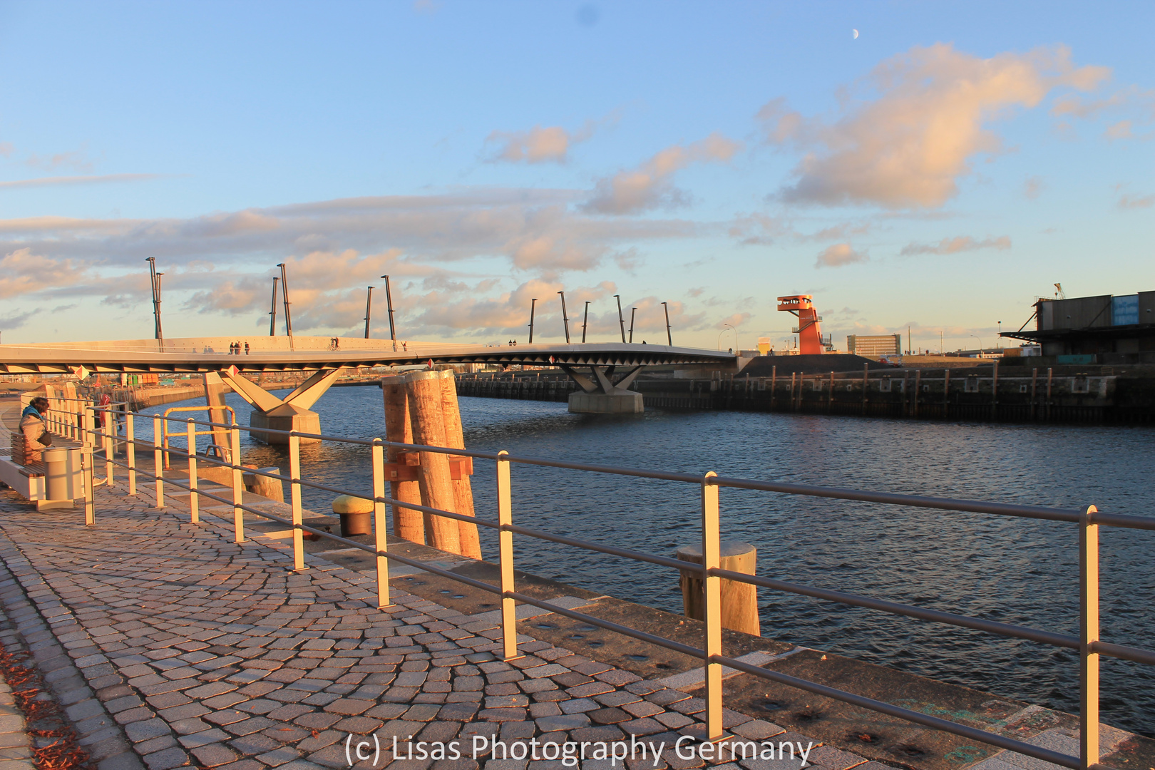 Baakenhafenbrücke