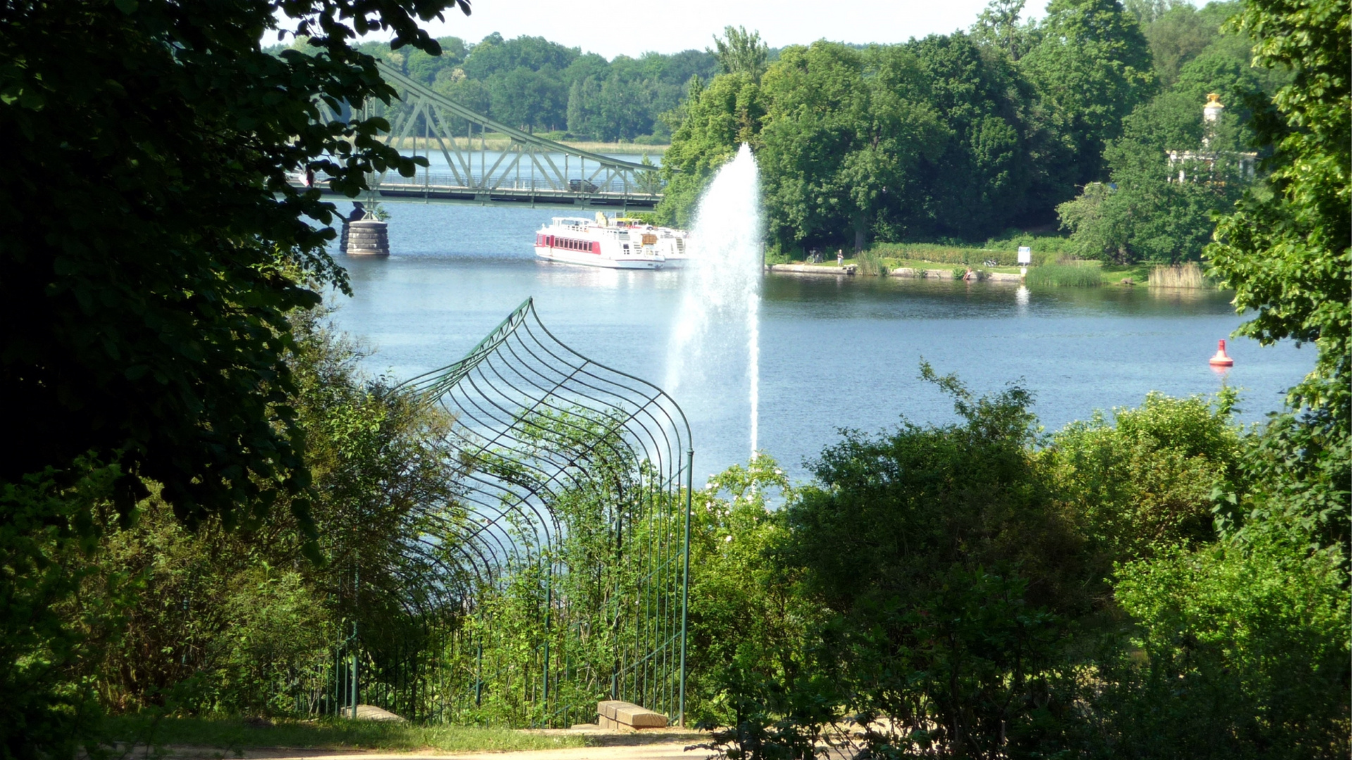 Babelsberger Park Fontaine-Glienicker Bruecke-Potsdam