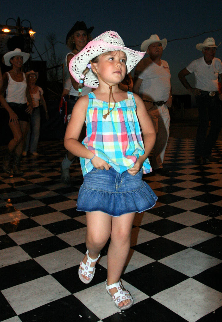 baby country dancer